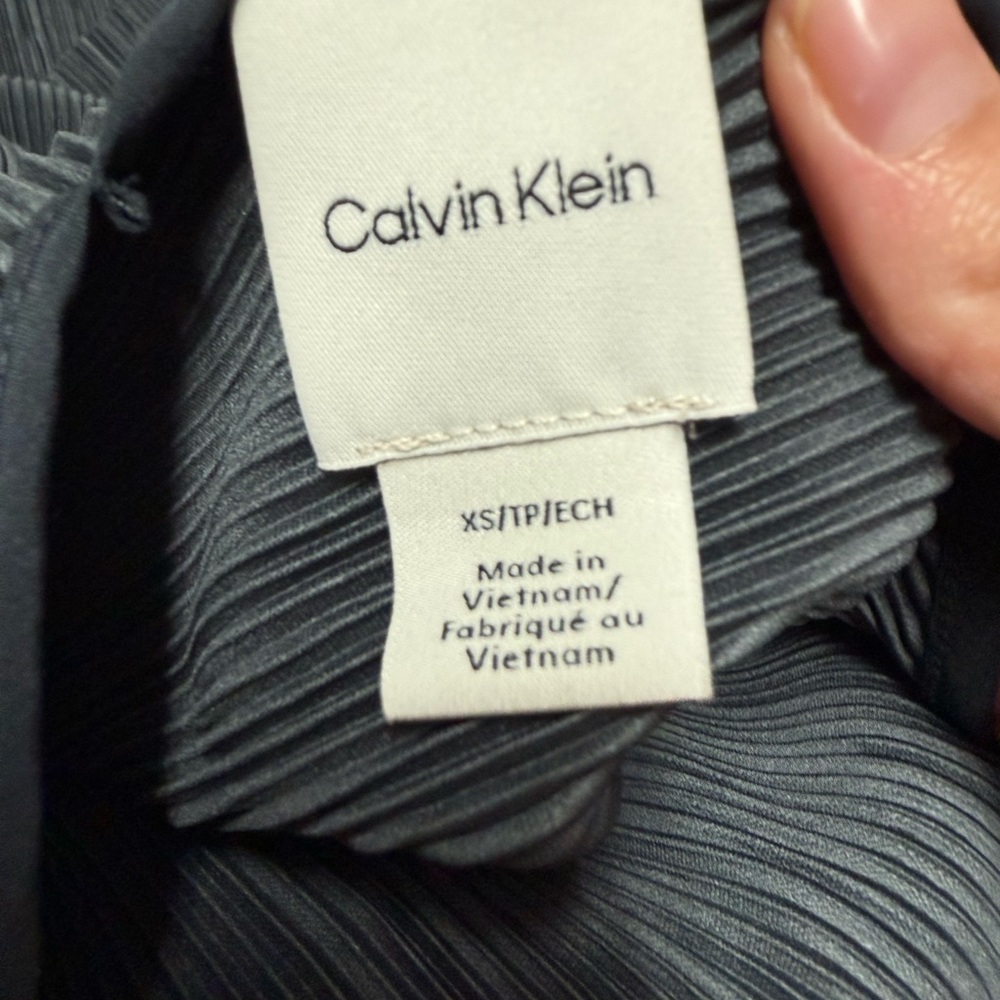 Calvin Klein Gray Ribbed Blouse - Picture 3 of 4